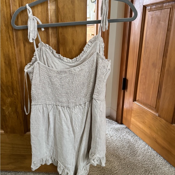 Light Gray Ruffle Trim Romper - Picture 2 of 2